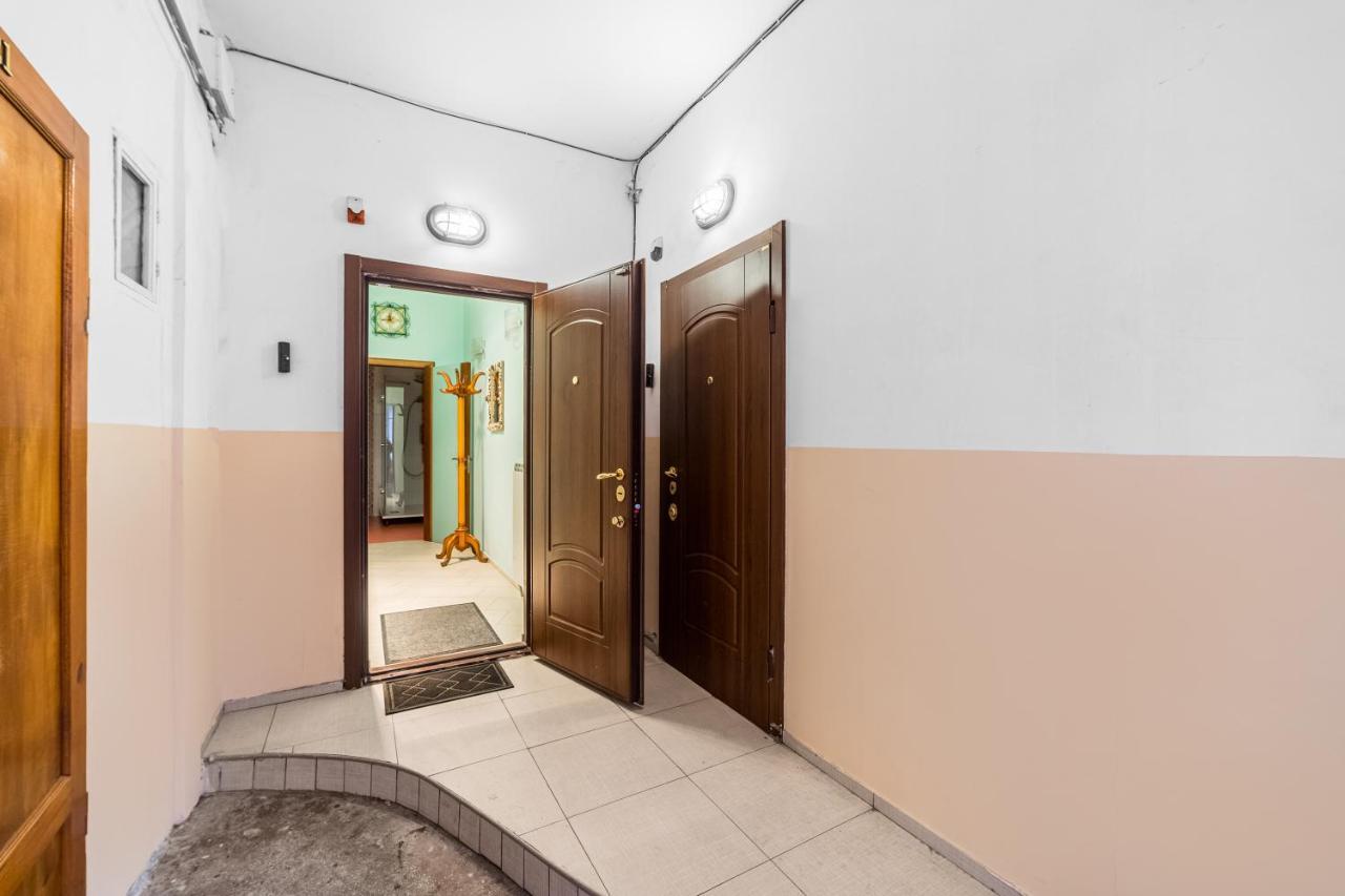 Classical Deribasivska 3-Bedrooms Apartment Odessa Buitenkant foto