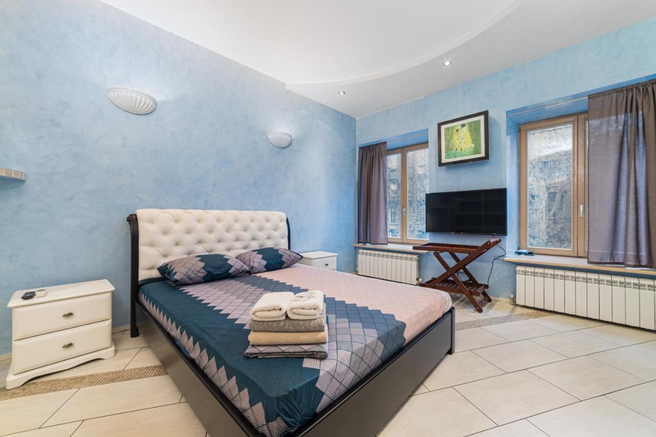 Classical Deribasivska 3-Bedrooms Apartment Odessa Buitenkant foto
